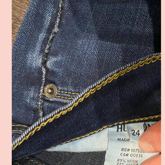 Hudson Skinny Jeans - Picture 6 of 6